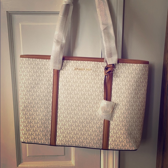 Michael Kors Tote